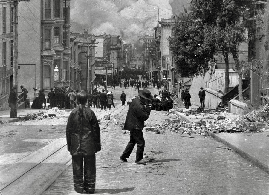 1906 Great Fire creeps towards Chinatown