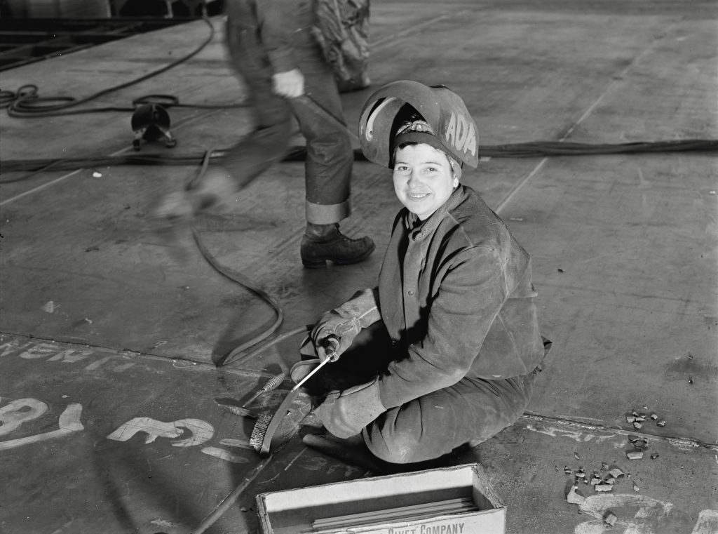 Wendy the Welder, 1943