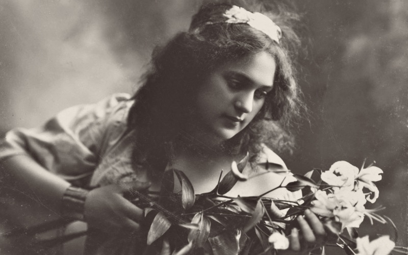 Alma de Bretteville Spreckels as artists model