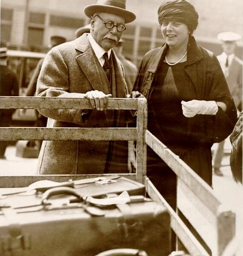 Alma de Bretteville Spreckels and John Spreckels, her brother-in-law
