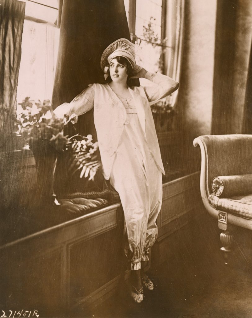 Virginia Rappe, 1915, posing for her own clothes collection