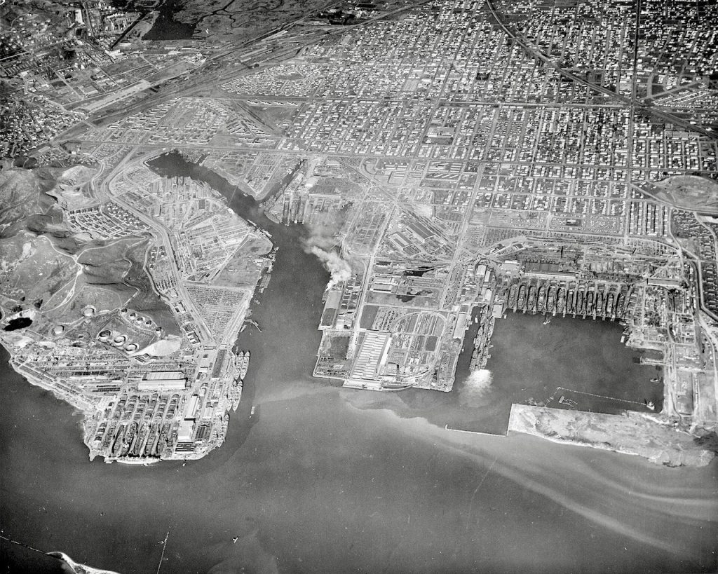 Kaiser Richmond shipyards 1–4 in 1944