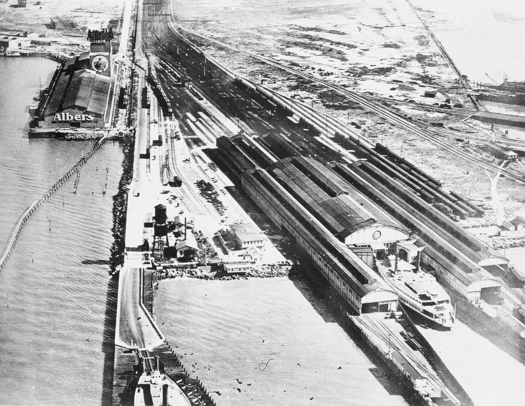 Oakland Long Wharf, 1919