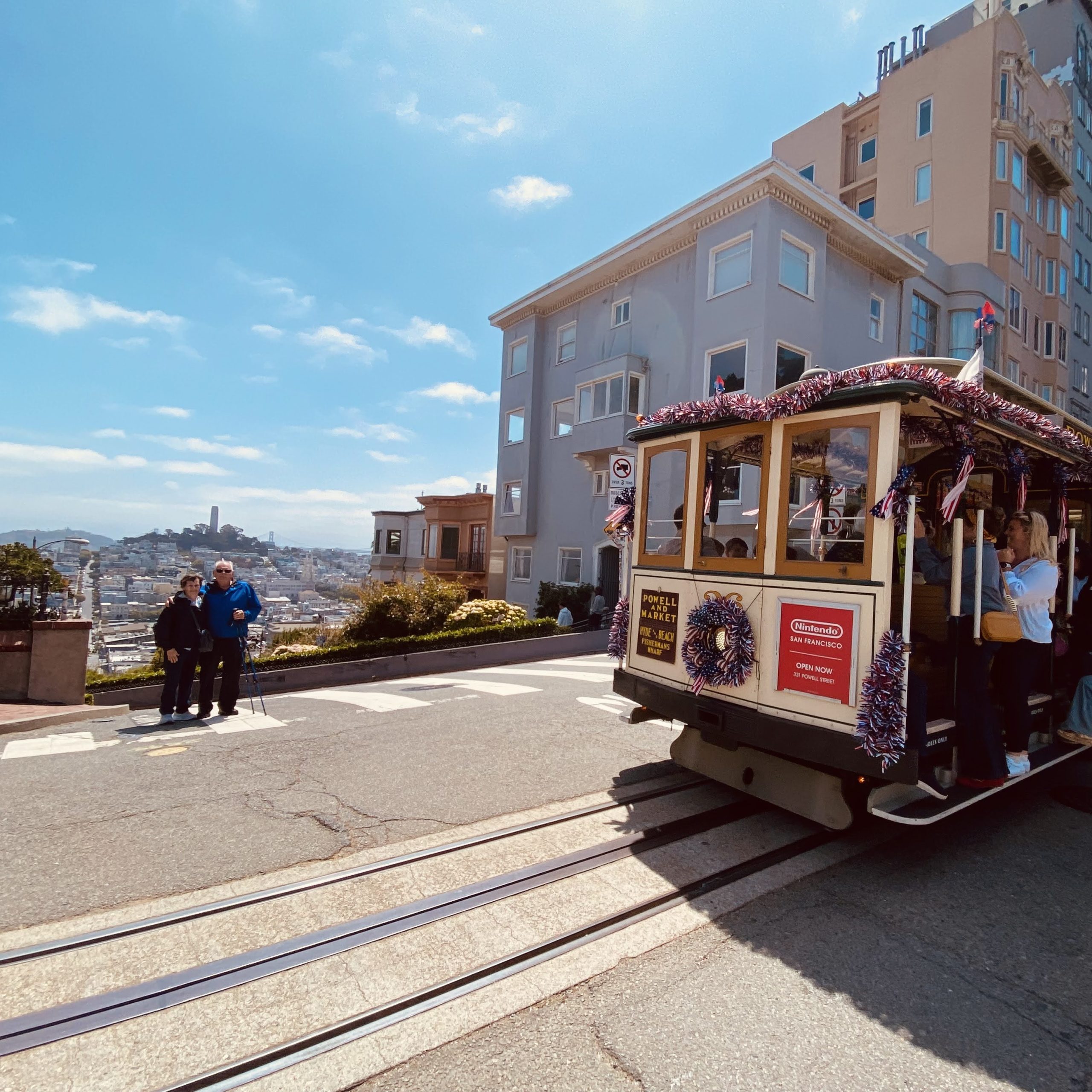 Cable cars, Lombard Street and Coit Tower